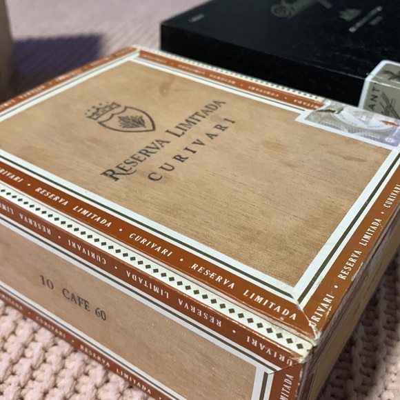 Cigar Box - empty. Use for decor storage & more - Picture 7 of 7